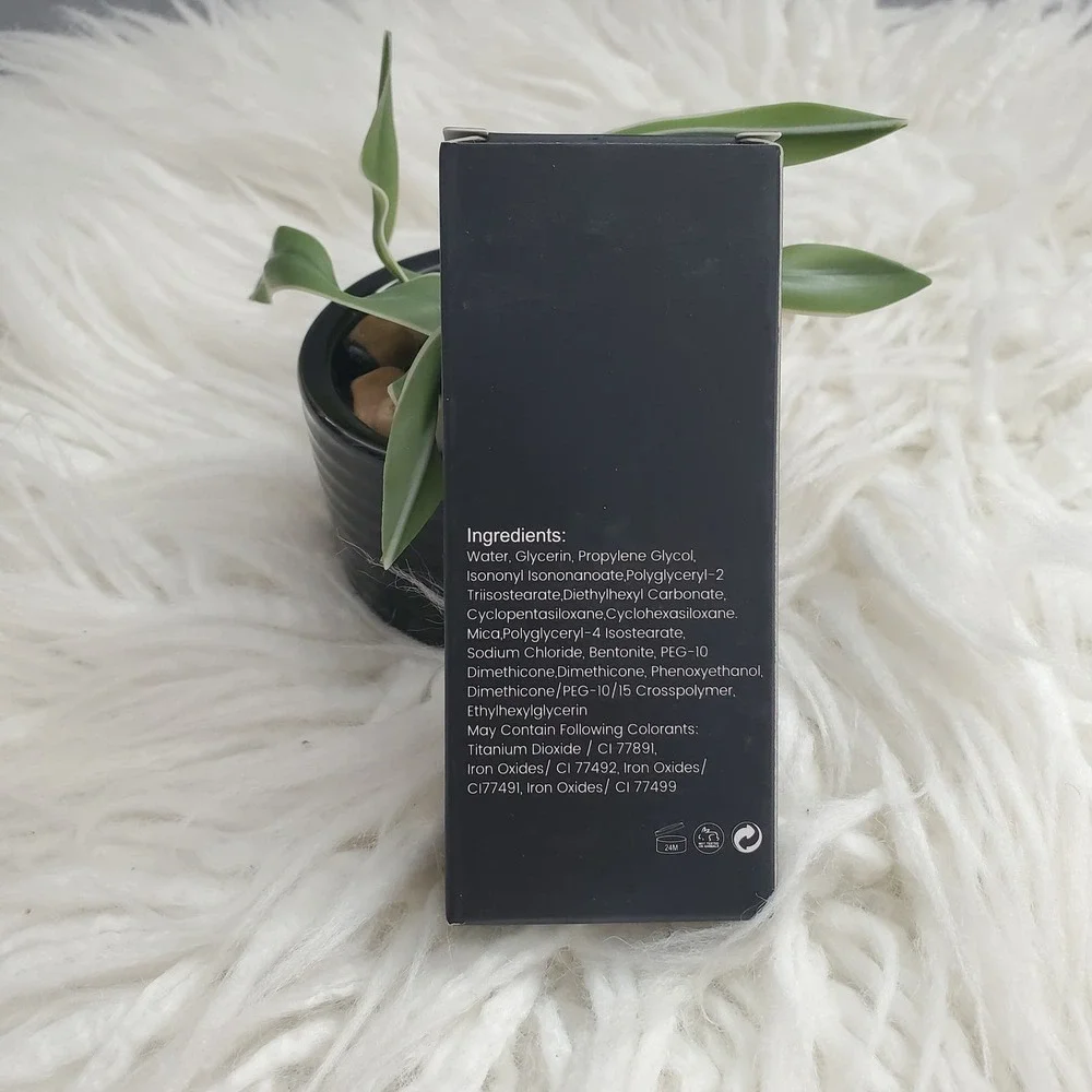 TASH Cosmetics Foundation LX110